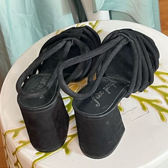 People Colette Cinched Heels Sandals/ size 39.5 - Picture 7 of 10